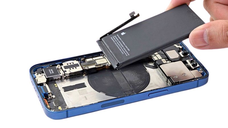 Trước khi thay pin, bạn nên sao lưu dữ liệu quan trọng lên iCloud.